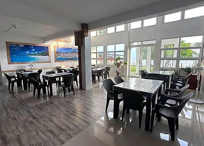 Dapdap Shorelines House ホテル 3*